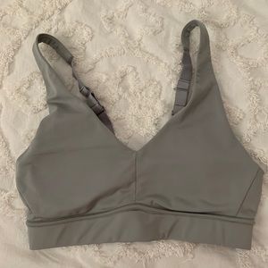 Fabletics Sports Bra - PRICE IS FINAL